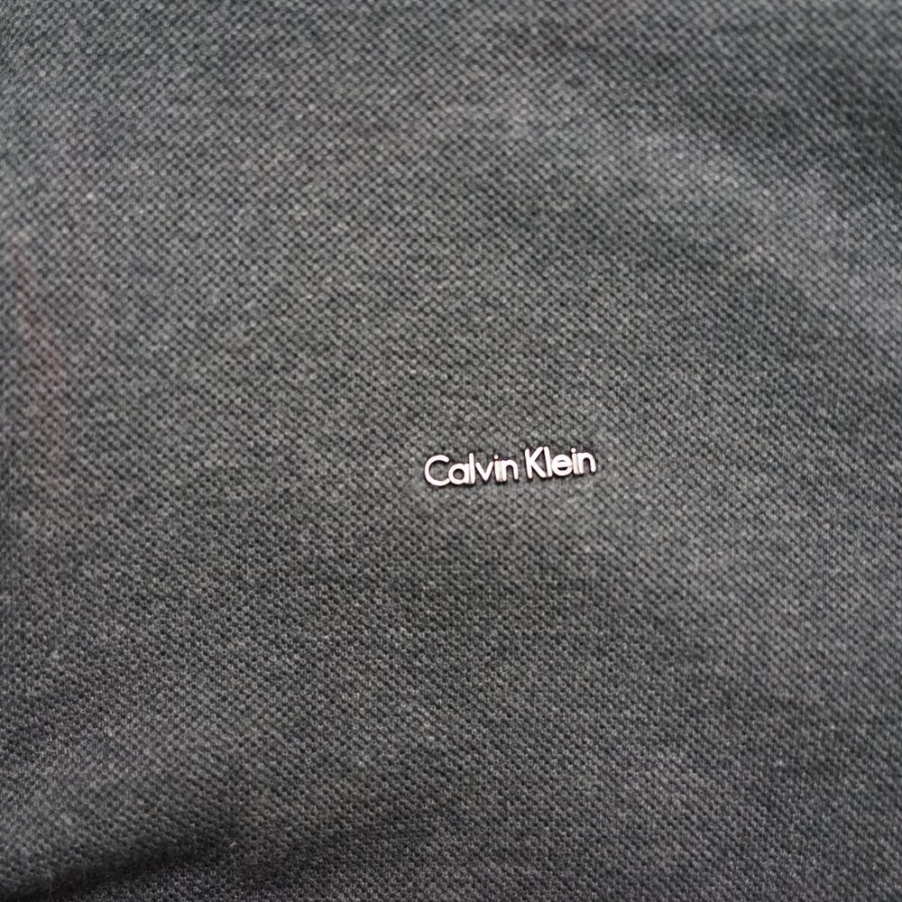 Men's Calvin Klein Sweater, Size XL - Picture 3 of 5